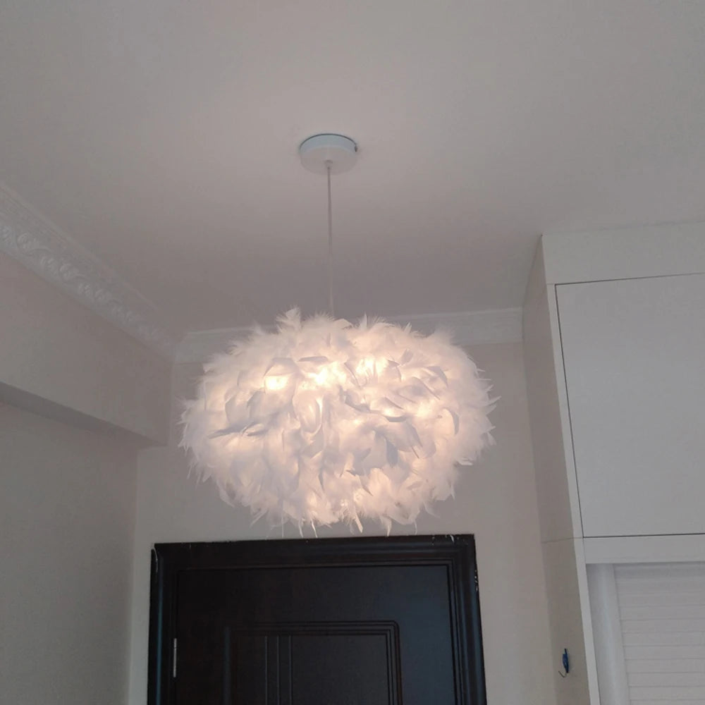 Fluffy Feather Pendant Light Modern E27 Lamp Holder Hanging Fairy Lighting Fixture Bedroom Living Room Chandelier Droplight LED